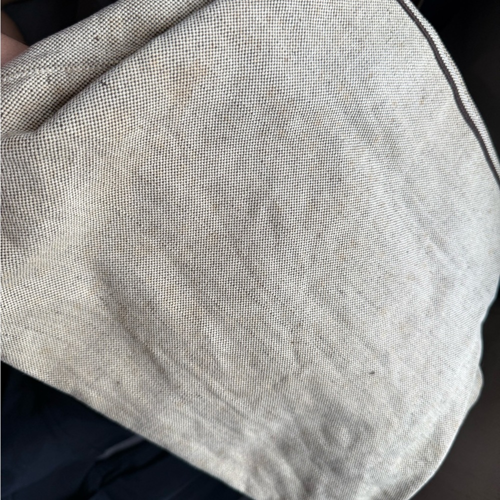 Prada de Lona Elegant Cream Tote Bag - Picture 14 of 15